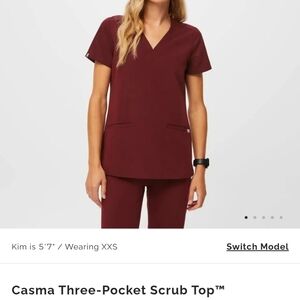 FIGS Burgundy Scrub Top - small - 'Casma' 3 pocket v neck